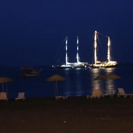 Hotel Mithat 2*