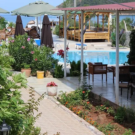 Mithat Hotel 2*
